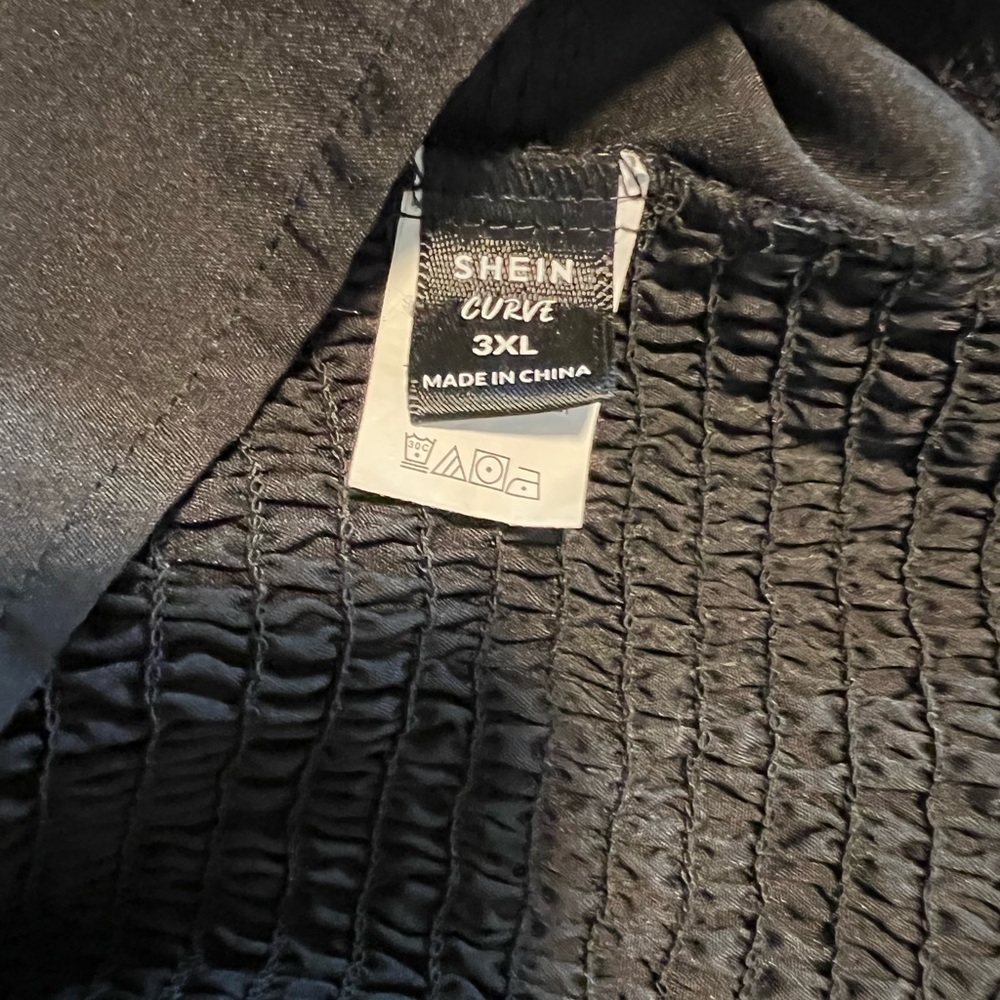 Shein Top - Picture 2 of 2
